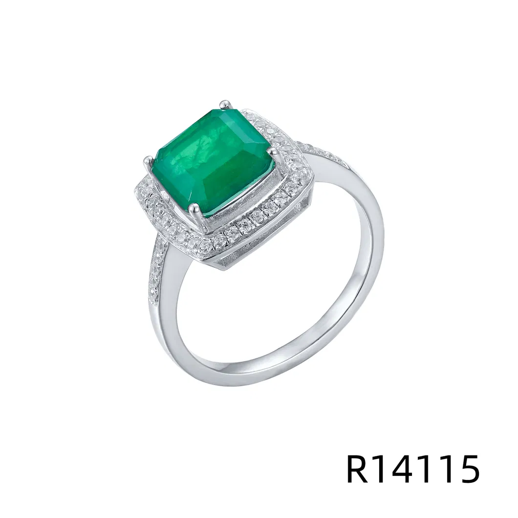 2021 New Design 925 Sterling Silver with Emerald Stone Ring
