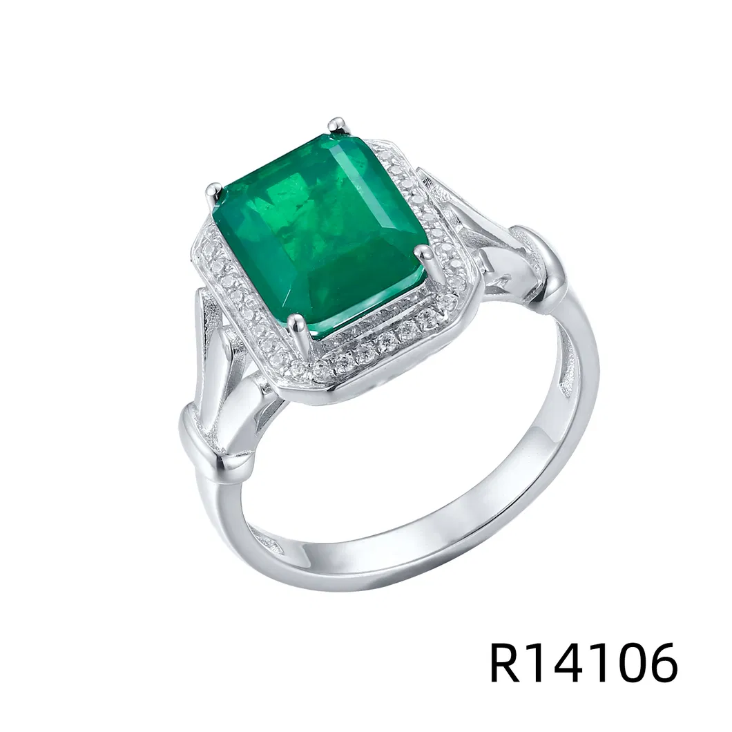 2021 New Design 925 Sterling Silver with Emerald Stone Ring