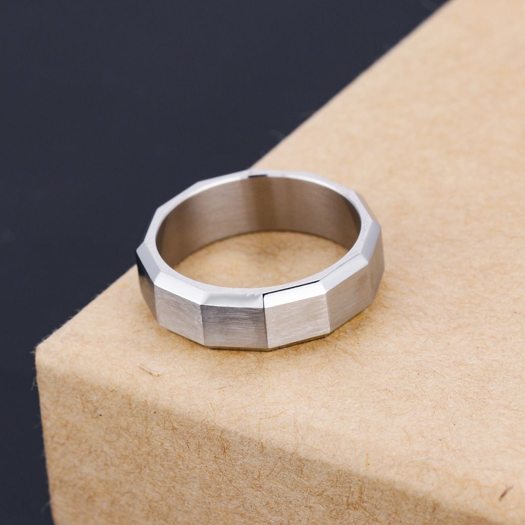 Fashion Mens Simple Minimalist Geometric Faceted Stainless Steel Ring