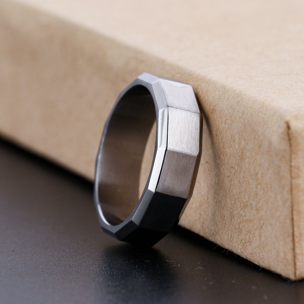 Fashion Mens Simple Minimalist Geometric Faceted Stainless Steel Ring