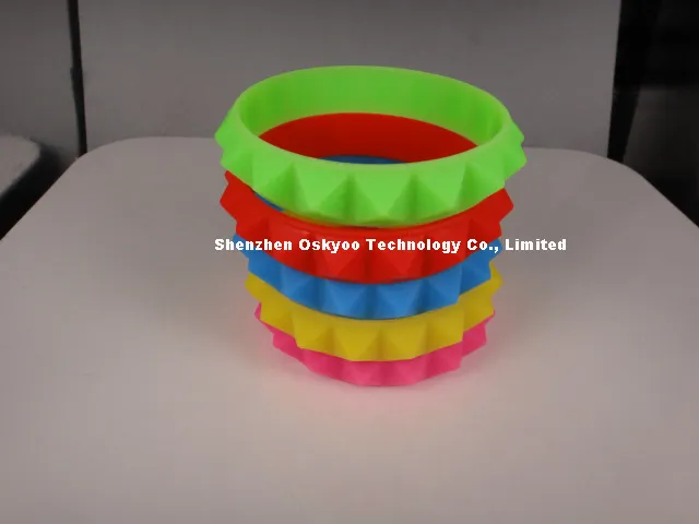 Fashion Promotional Wristbands Twist Silicone Bracelet Wristband