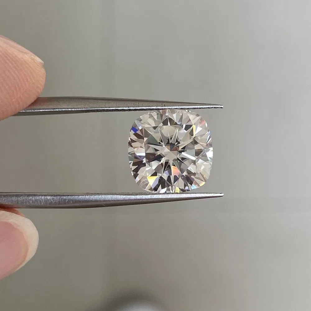Hq Gems Gra Certificate D Vvs1 10X10mm Cushion Cut Pass Diamond Test 4 Carat Diamond Moissanite Stone for 18K White Gold Ring Making