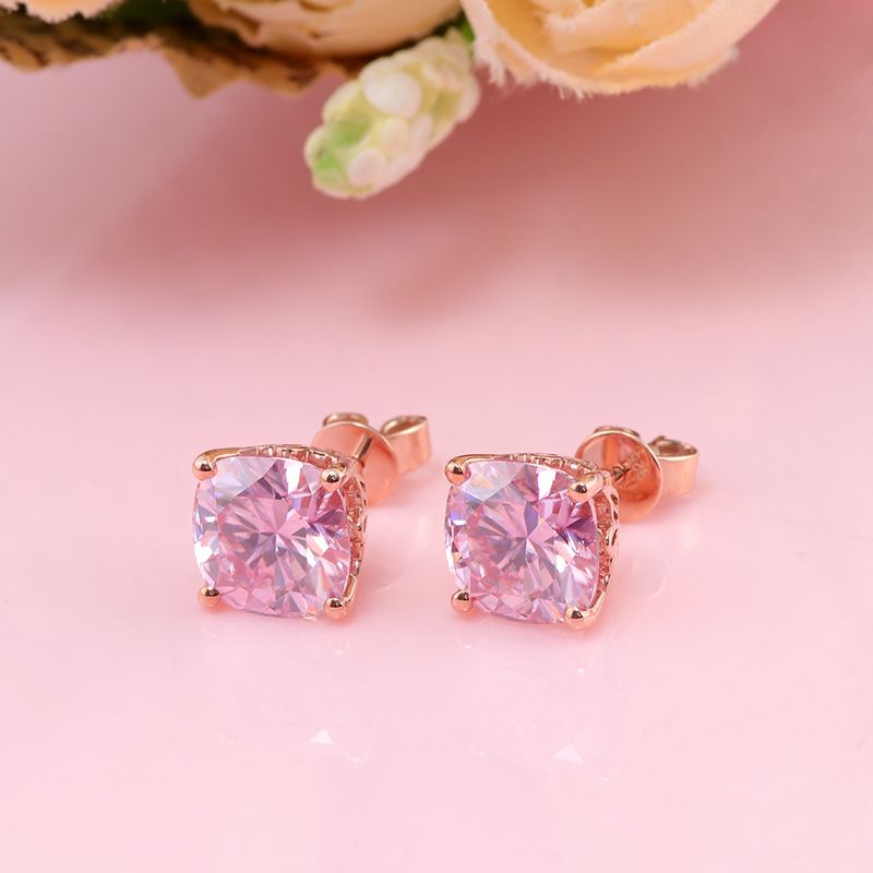 Jewelry Cute Earrings Gold Studs Earrings with Pink Moissanite