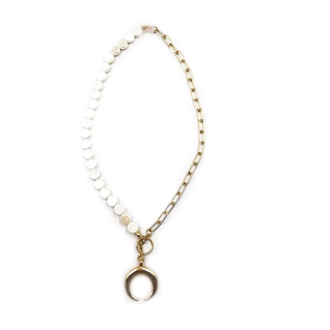 New Arrival Fashion Jewelry Metal Plat Pearl Chain Baroco Style Moon Shape Gold Plated Necklace