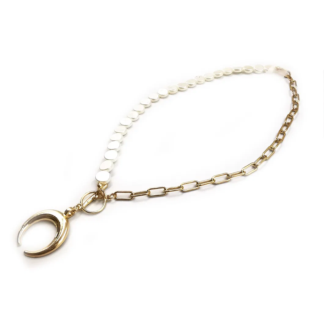 New Arrival Fashion Jewelry Metal Plat Pearl Chain Baroco Style Moon Shape Gold Plated Necklace