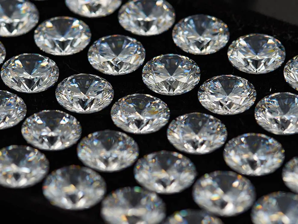 New Style 7X9mm Oval Cut Def White Hearts&Arrows Moissanite for Fashion Decoration