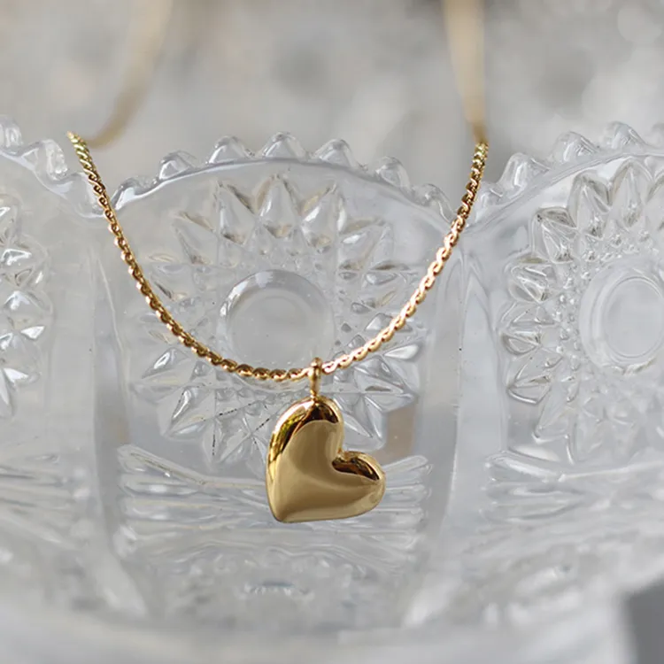 Personalized Stainless Steel Plated 18K Gold Simple Love Peach Heart Necklace